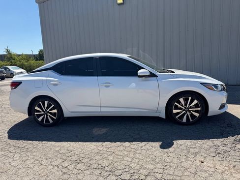 Used 2022 Nissan Sentra SV w/ SV Premium Package FWD image 5