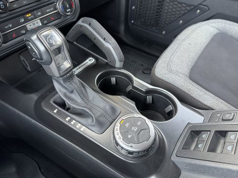 Used 2022 Ford Bronco Big Bend image 19