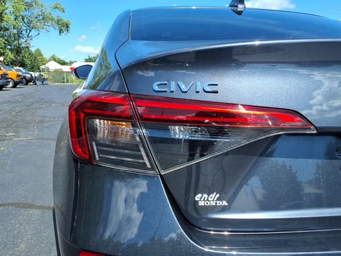 Used 2024 Honda Civic Sport image 13