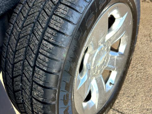 Used 2018 Chevrolet Silverado 1500 LT w/ LT Eassist Package image 12