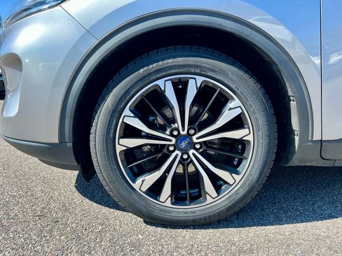 Used 2021 Ford Escape SE w/ SE Sport Appearance Package image 13