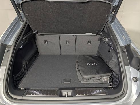 New 2026 Porsche Macan 4S Electric image 17