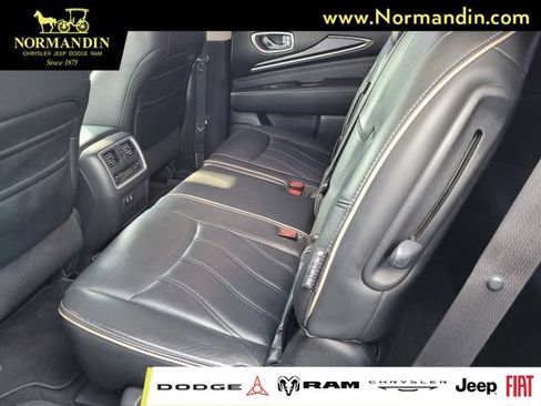 Used 2019 INFINITI QX60 Luxe w/ Essential Package AWD/4WD image 17