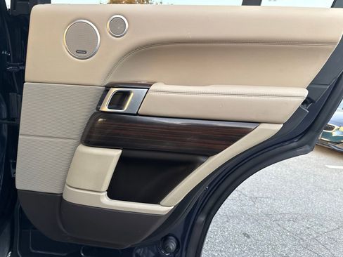 Used 2016 Land Rover Range Rover Supercharged image 30