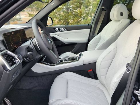 Used 2026 BMW X5 xDrive50e w/ M Sport Package AWD/4WD image 9