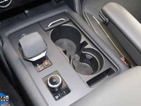 Used 2023 Land Rover Discovery S R-Dynamic image 30