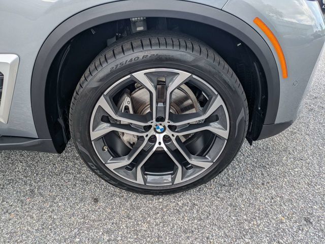 Used 2026 BMW X5 xDrive40i w/ Climate Comfort Package AWD/4WD image 12
