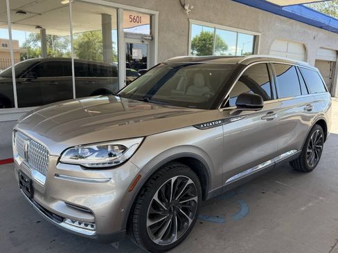 Used 2020 Lincoln Aviator Reserve w/ Equipment Group 202A AWD/4WD image 4