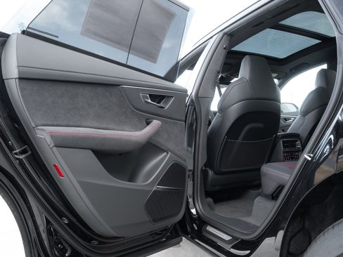 New 2026 Audi RS Q8 performance image 35