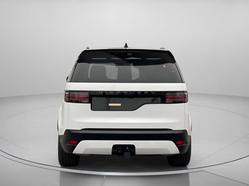Certified 2025 Land Rover Discovery Dynamic SE image 10