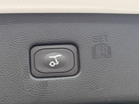Certified 2022 Ford Edge SEL w/ Convenience Package AWD/4WD image 32