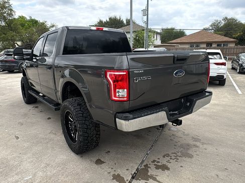 Used 2017 Ford F150 XLT RWD image 5