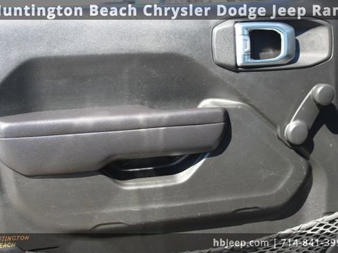 Used 2023 Jeep Wrangler Sport image 10