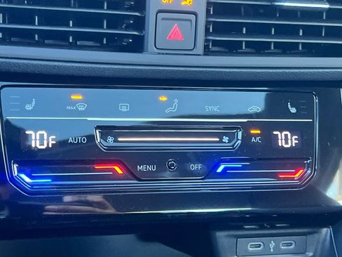 New 2026 Volkswagen Jetta SE image 19