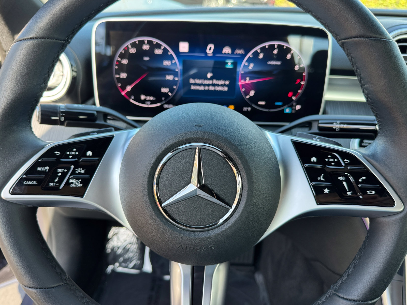 Used 2025 Mercedes-Benz C 300 Sedan image 25