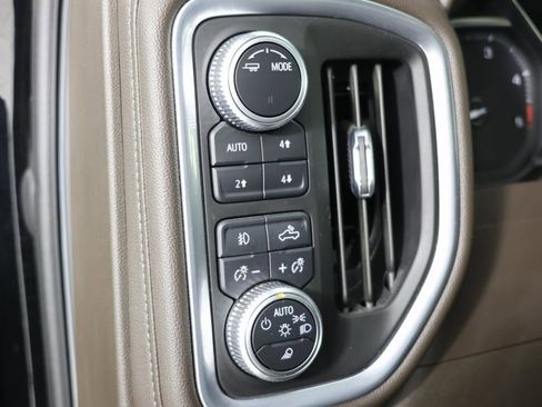 Used 2022 GMC Sierra 3500 Denali image 17