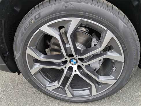 New 2026 BMW X5 xDrive40i image 9