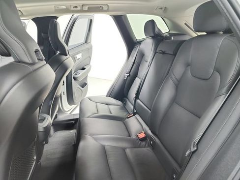 Used 2025 Volvo XC60 B5 Plus AWD/4WD image 34
