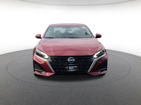 Used 2025 Nissan Altima 2.5 SL image 2