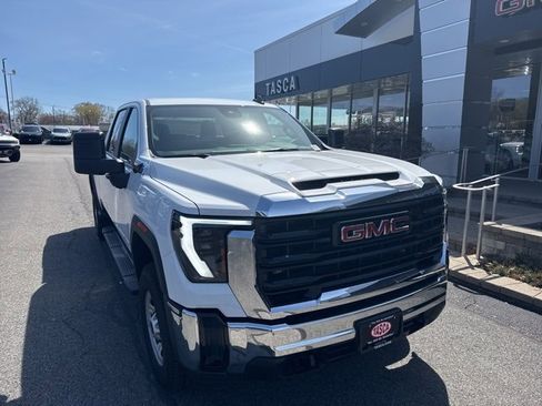 New 2024 GMC Sierra 2500 Pro image 2