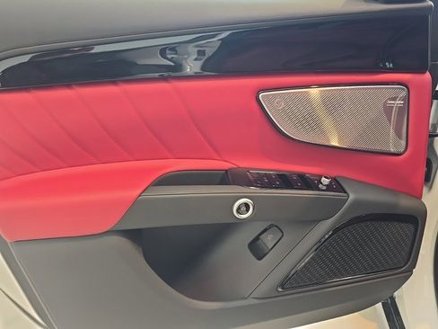 New 2025 Maserati Grecale Modena image 18