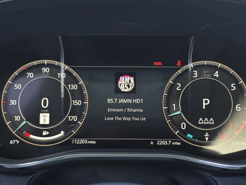 Used 2025 Jaguar F-PACE R-Dynamic S AWD/4WD image 19