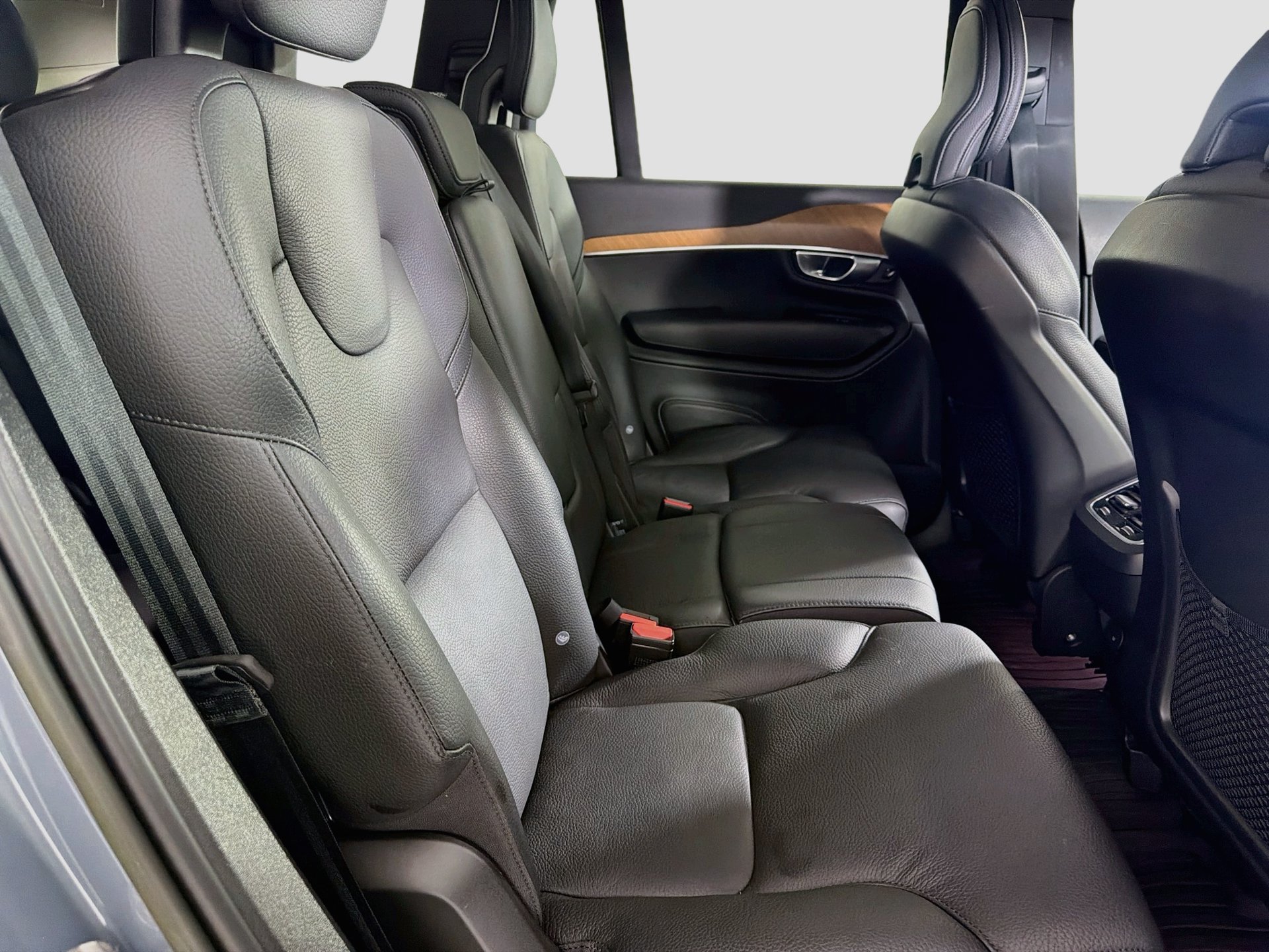 Used 2023 Volvo XC90 B6 Plus w/ Protection Package Premier AWD/4WD image 30