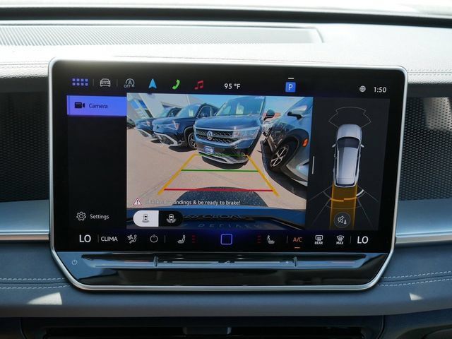 Certified 2025 Volkswagen Tiguan SE AWD/4WD image 29