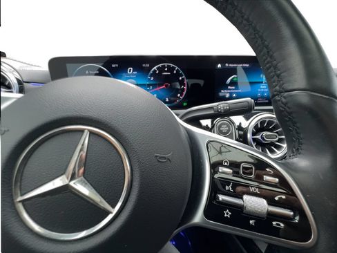Used 2022 Mercedes-Benz CLA 250 4MATIC w/ AMG Line image 40