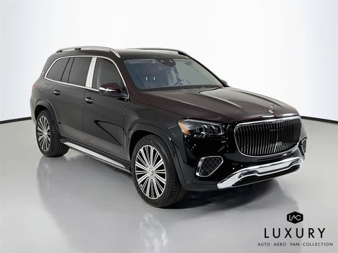 Used 2024 Mercedes-Benz Maybach GLS 600 4MATIC image 3