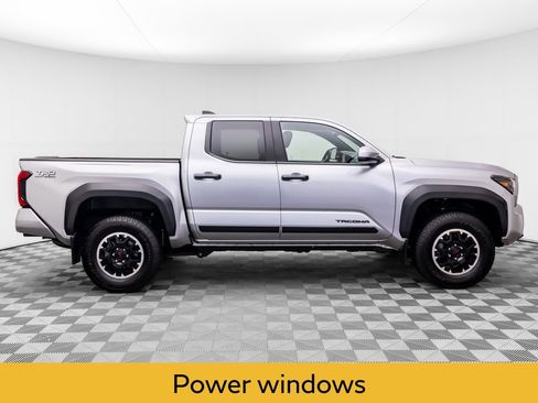 Used 2024 Toyota Tacoma TRD Off-Road AWD/4WD image 7