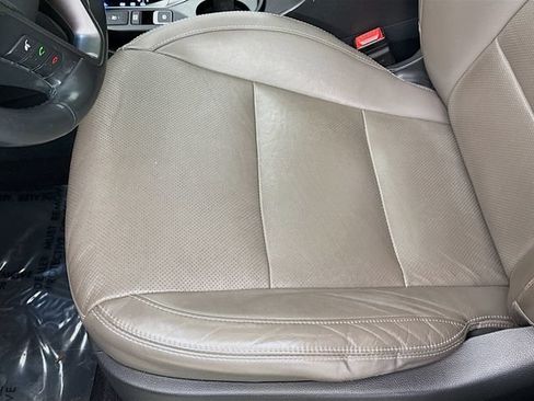 Used 2018 Hyundai Santa Fe Limited FWD image 21
