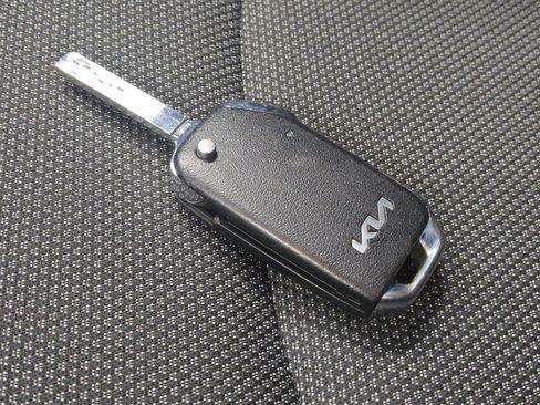 Used 2023 Kia Forte LXS FWD image 32
