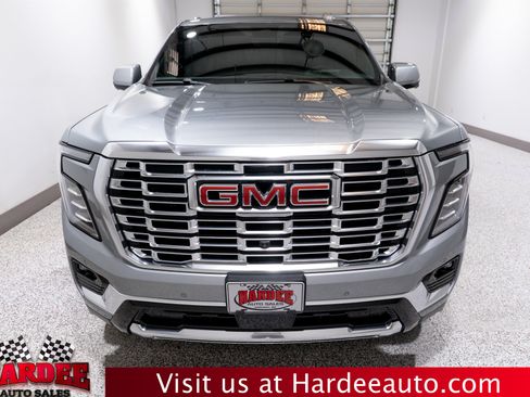 Used 2025 GMC Yukon Denali w/ Denali Reserve Package RWD image 7