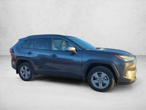 Certified 2025 Toyota RAV4 XLE AWD/4WD image 4