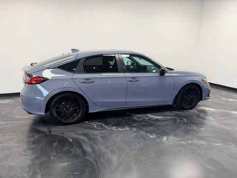 Used 2023 Honda Civic Sport Touring image 7