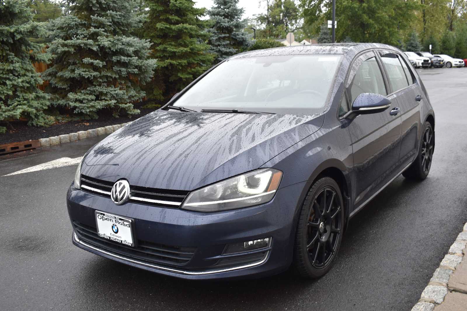 Used 2015 Volkswagen Golf TDI SEL FWD image 3