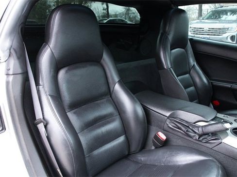 Used 2005 Chevrolet Corvette Coupe w/ Preferred Equipment Group image 32