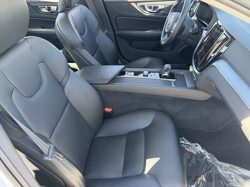 Used 2024 Volvo S60 B5 Core AWD/4WD image 12