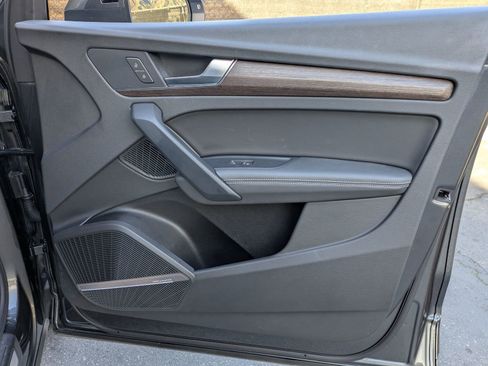 Used 2024 Audi Q5 e Premium Plus w/ Premium Plus Package image 20