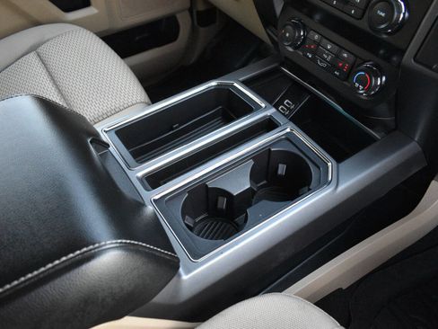 Used 2020 Ford F150 XLT w/ Equipment Group 302A Luxury image 24