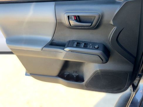 Used 2021 Toyota Tacoma SR image 11