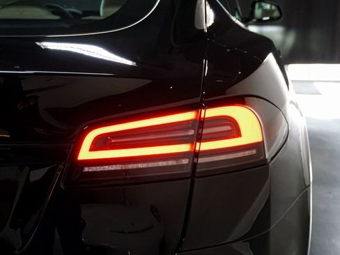 Used 2026 Tesla Model S AWD/4WD image 71