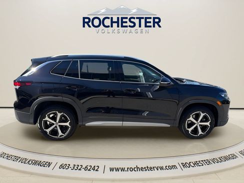 Used 2026 Volkswagen Tiguan SE AWD/4WD image 7