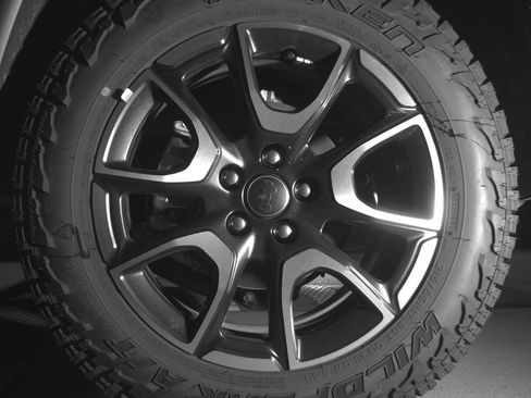 Used 2025 Jeep Compass Trailhawk AWD/4WD image 14
