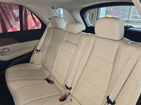 Certified 2025 Mercedes-Benz GLE 350 4MATIC image 19