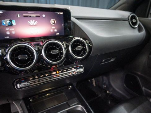 New 2026 Mercedes-Benz GLA 250 image 28