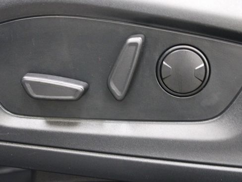 Used 2022 Ford Explorer ST-Line image 46