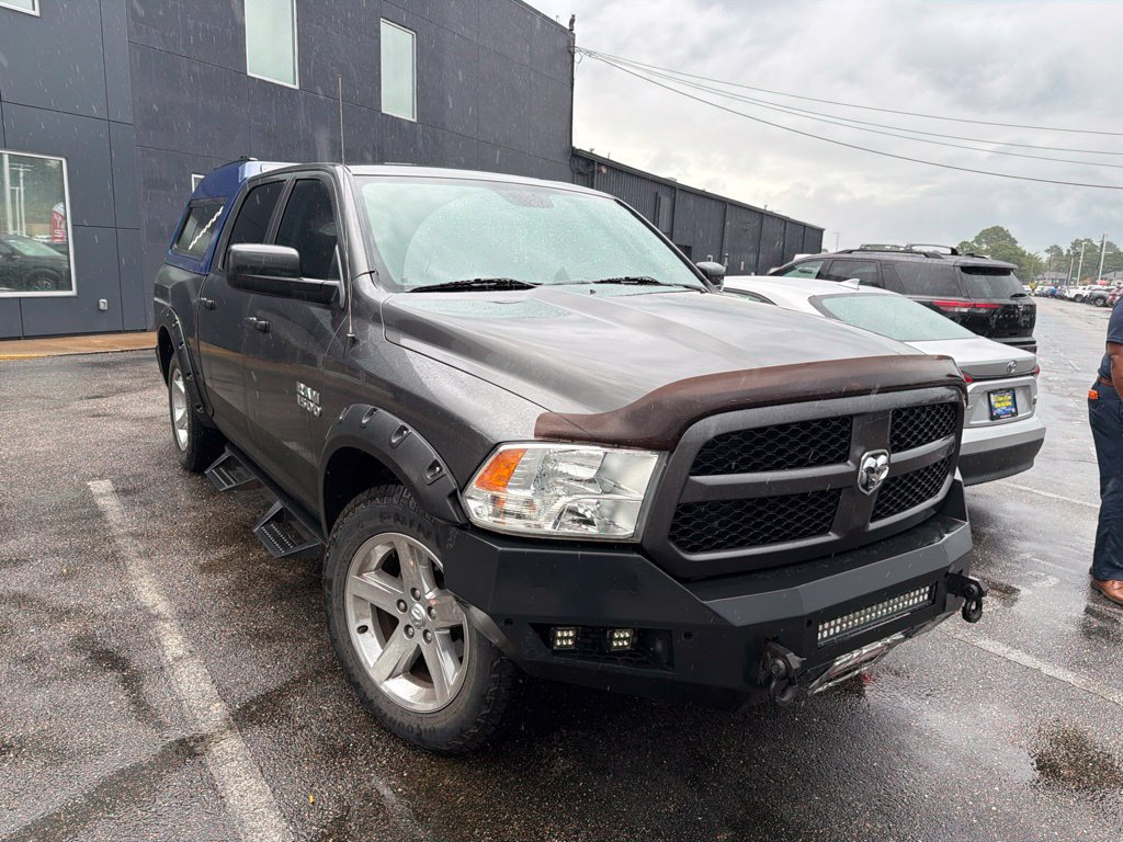 Used 2016 RAM 1500 Express w/ Popular Equipment Group AWD/4WD image 3