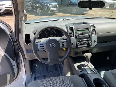 Used 2015 Nissan Frontier S RWD image 13